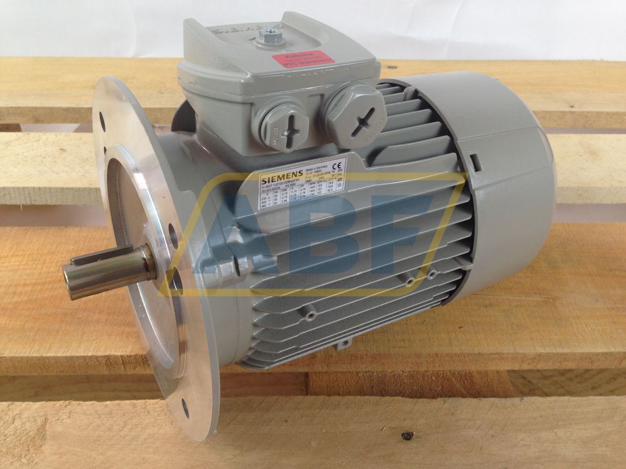 1LE1001-0DB32-2FB4 Siemens