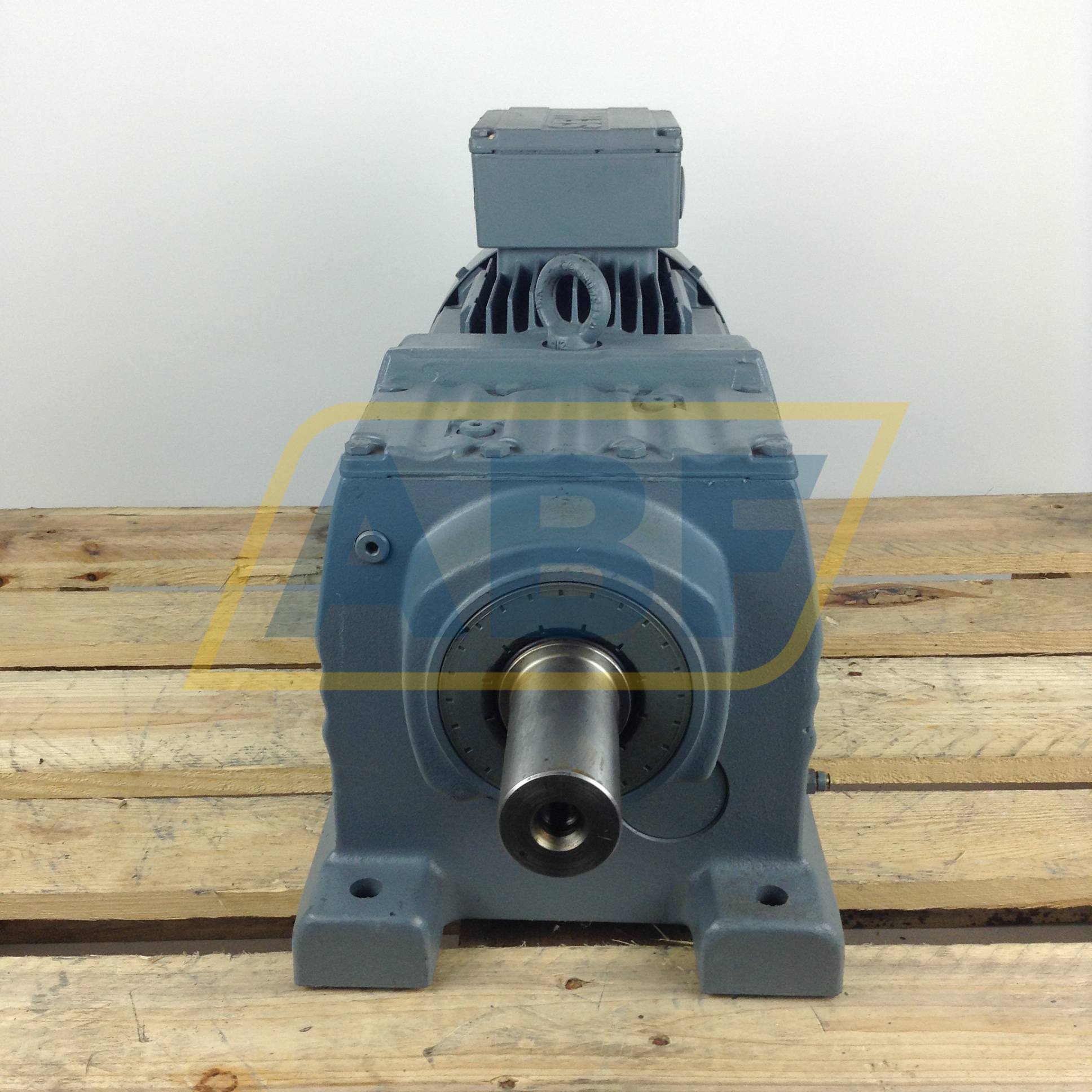 R87DV132M4/TH SEW-EURODRIVE