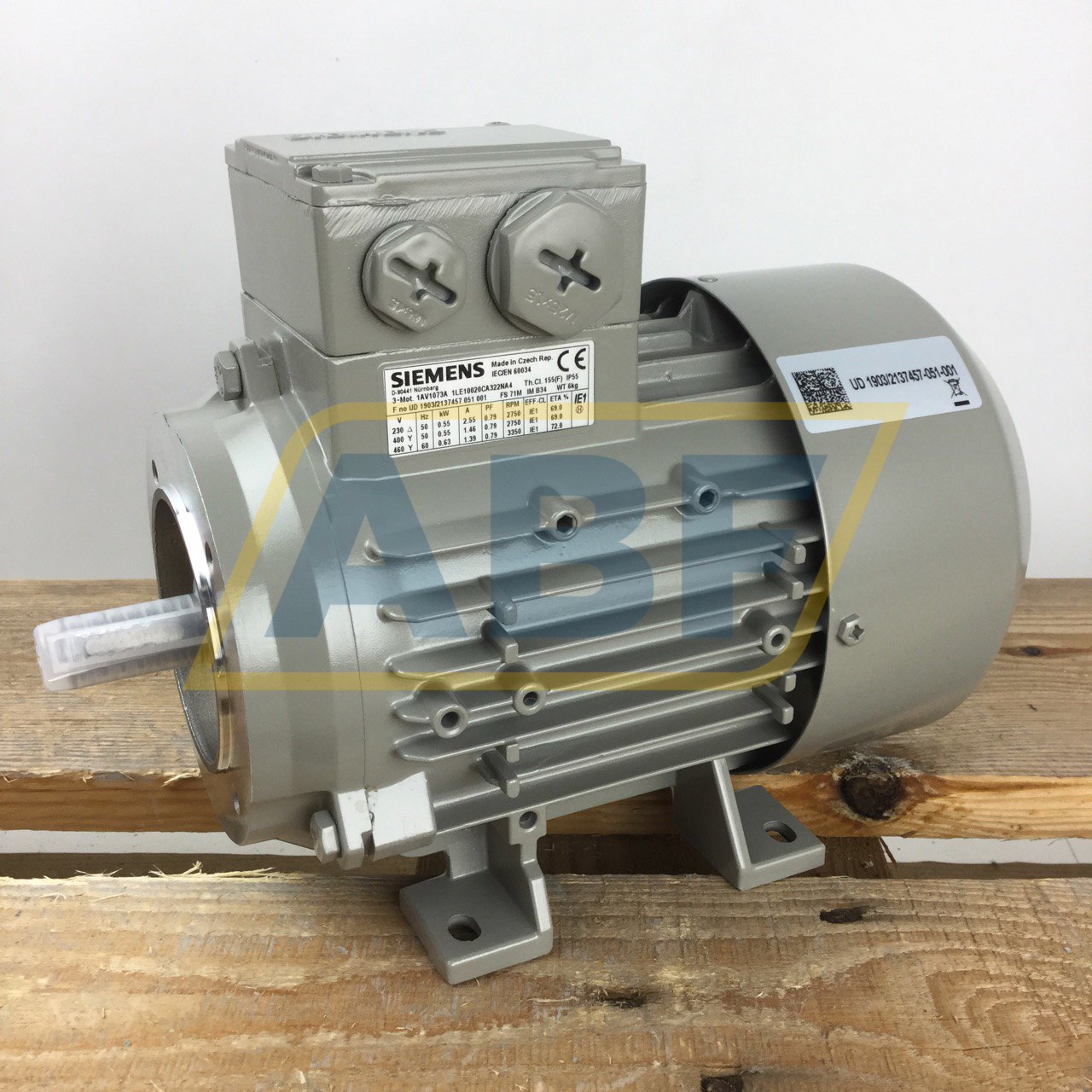 1LE1002-0CA32-2NA4 Siemens