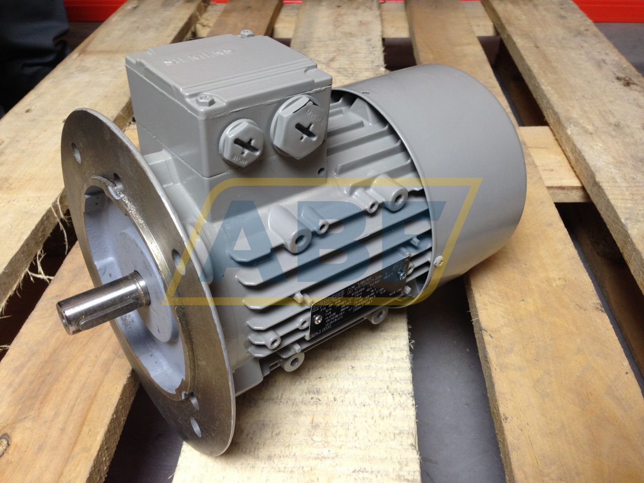 1LA9083-2KA11 Siemens