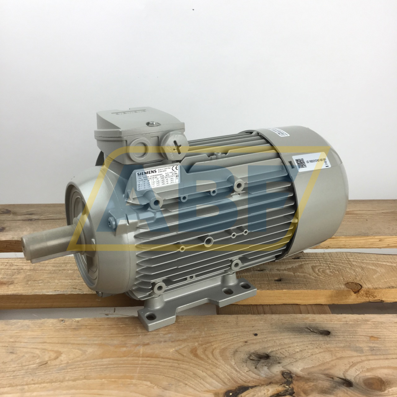 1LE1001-0EA62-2AA4 Siemens