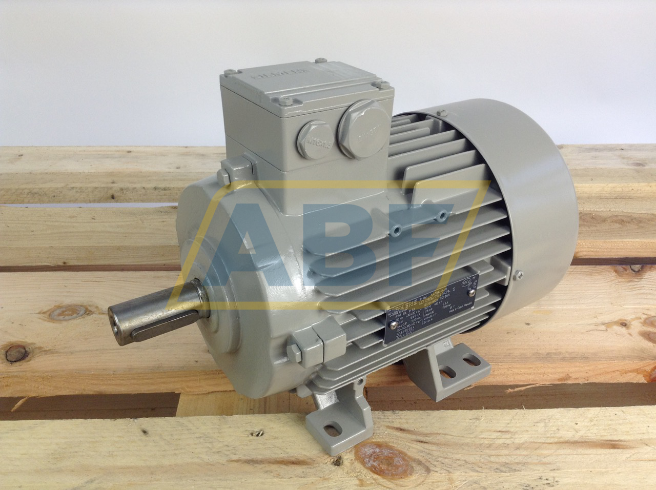 1LA7096-4AA10 Siemens