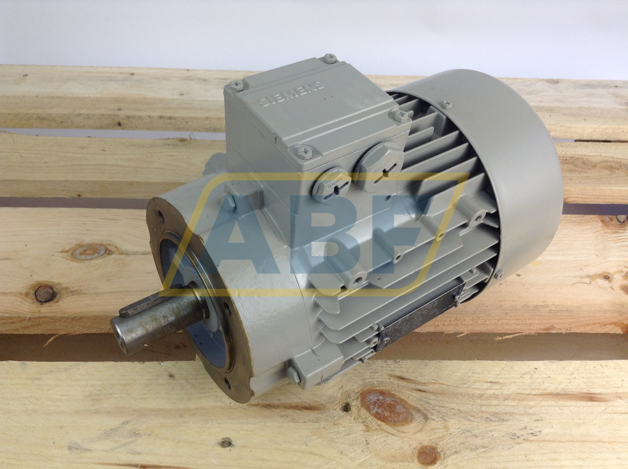 1LA7096-2AA12 Siemens