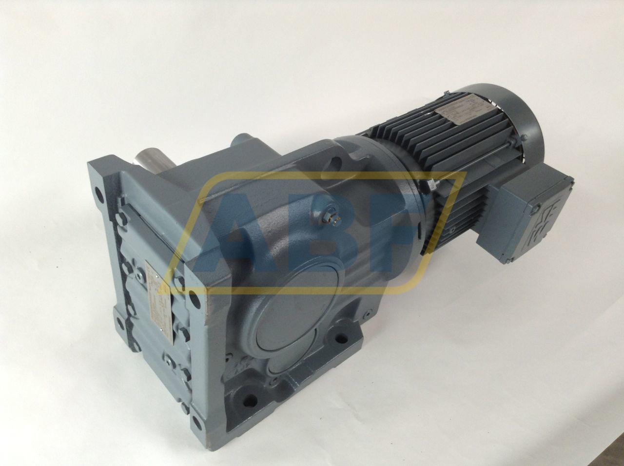 K77DV100M4 SEW-EURODRIVE