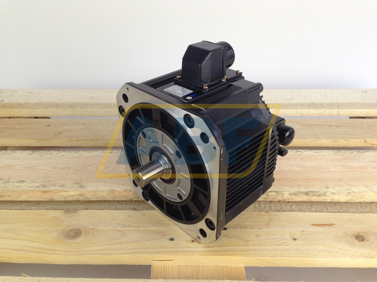 SGMDH-32A2A-YR33 Yaskawa