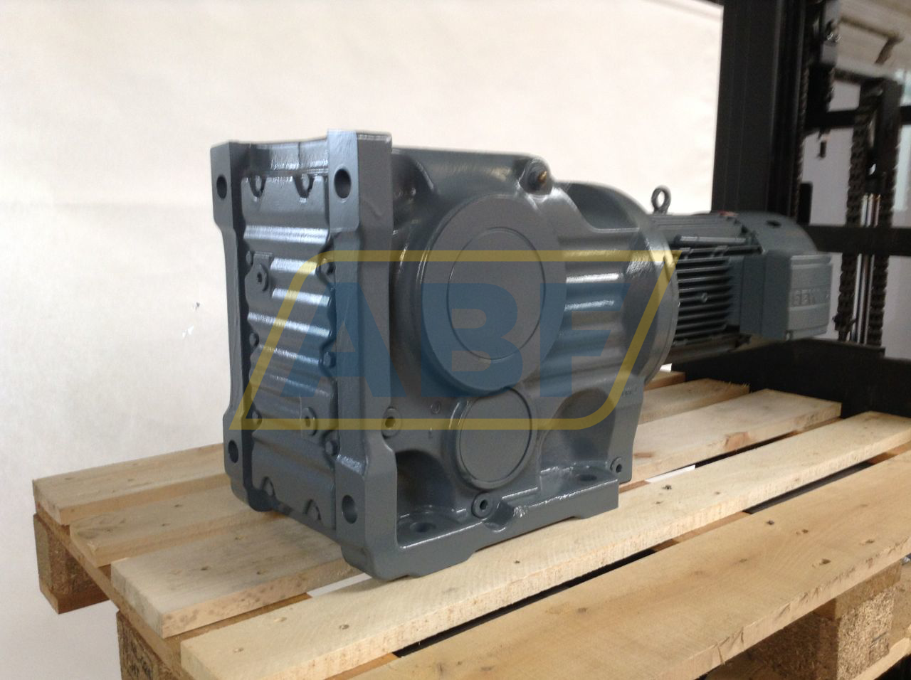 K97DV132S4/BMG/HR/IS SEW-EURODRIVE