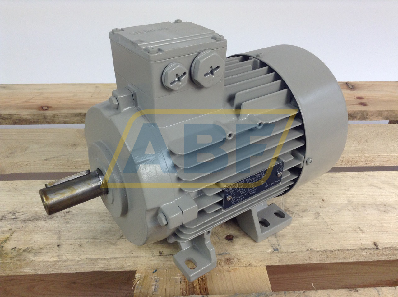 1LA7096-6AA10 Siemens