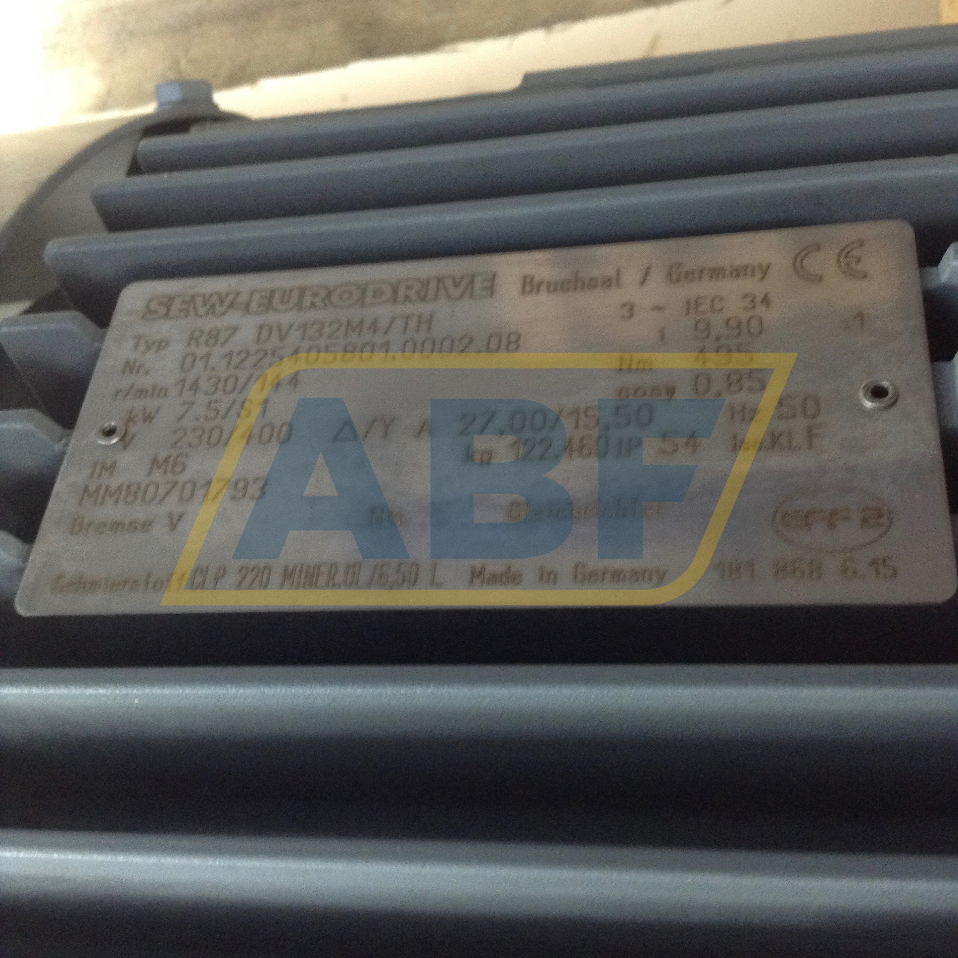 R87DV132M4/TH SEW-EURODRIVE