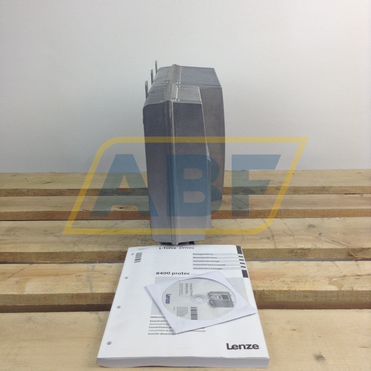 E84DHPFC4024R2SNNE Lenze