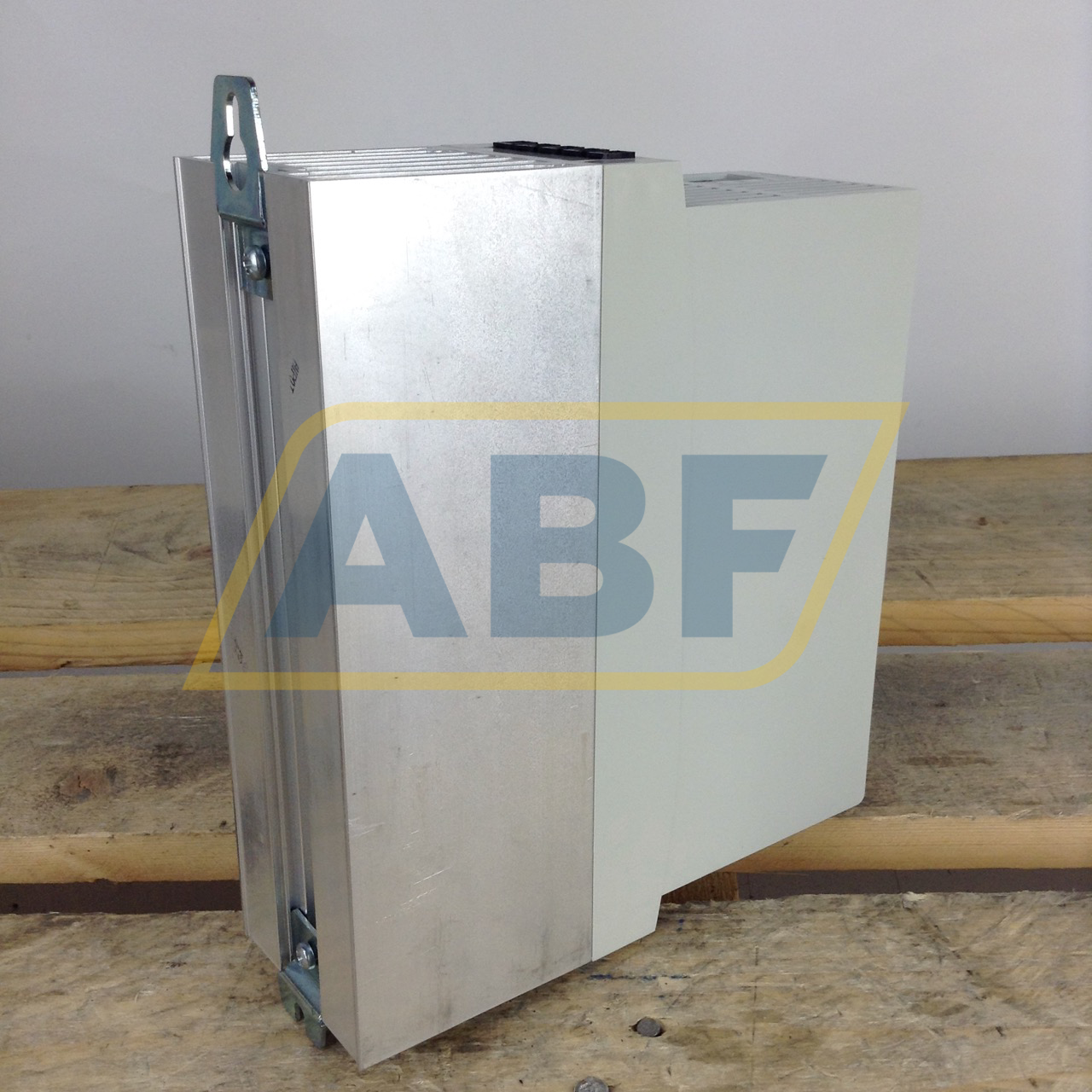 E84AVBDE1522SX0 Lenze