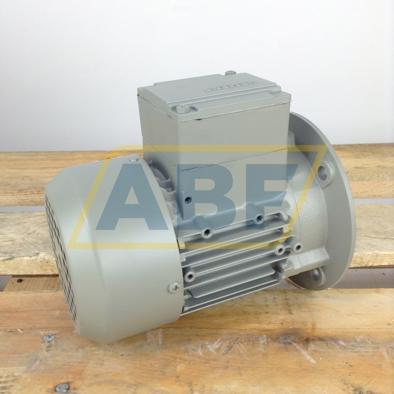 1LE1002-0BA32-2FA4 Siemens