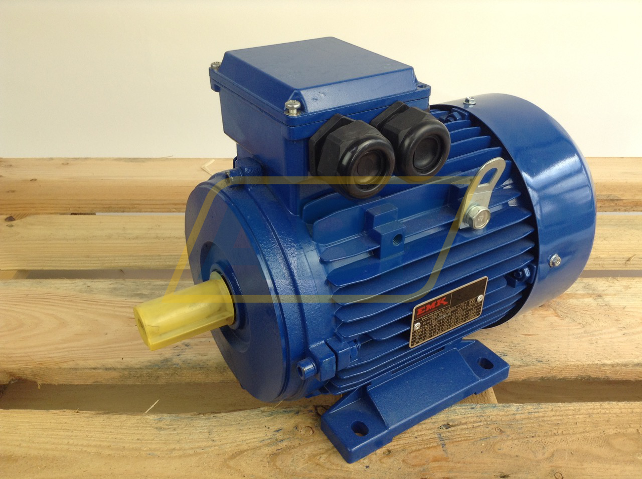 KAE1A112M-4B3E1K EMK