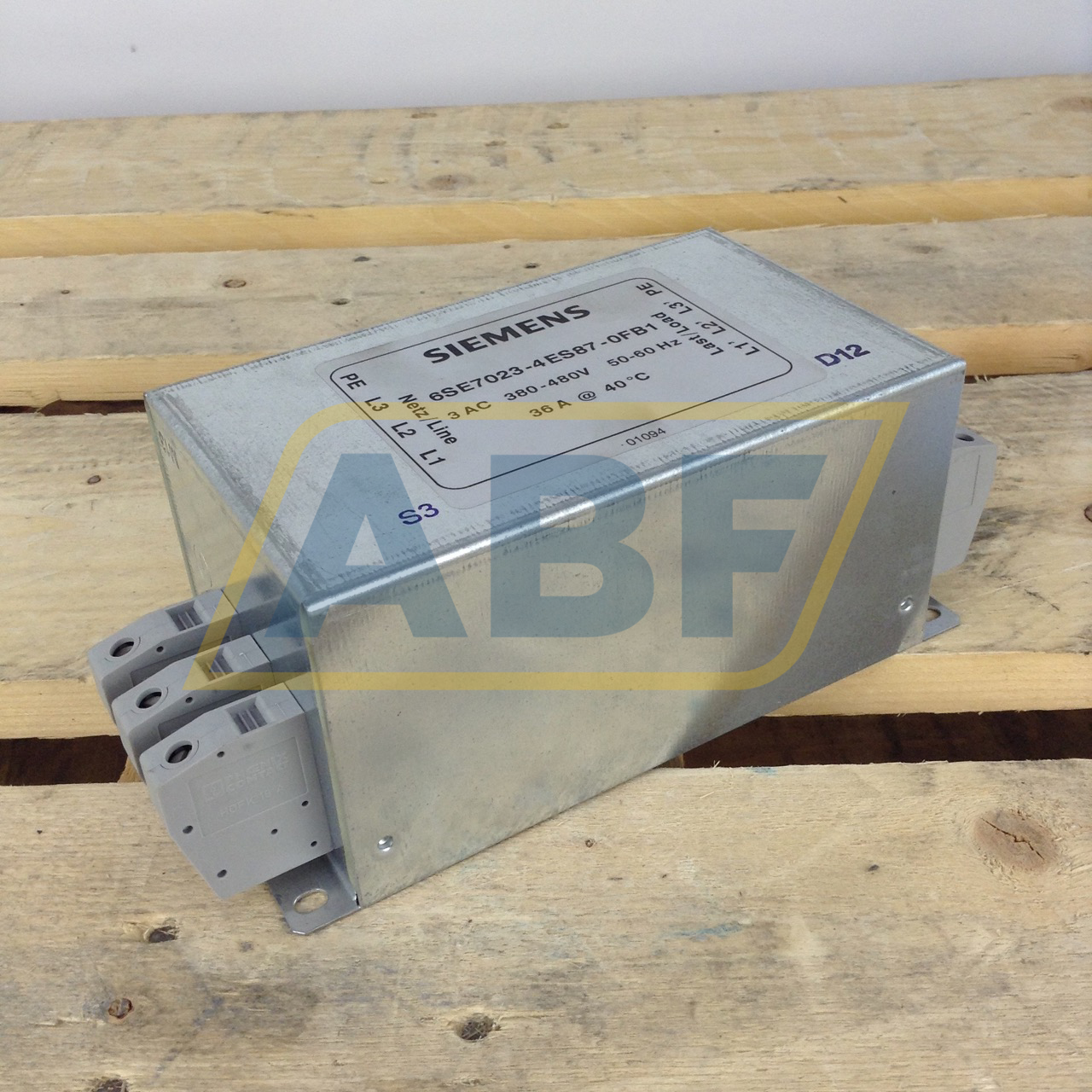 6SE7023-4ES87-0FB1 Siemens