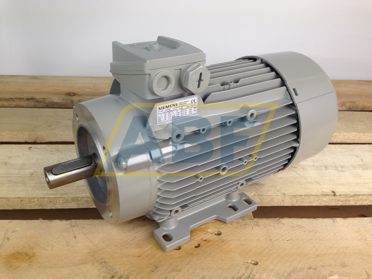 1LE1003-0EA42-2NA4 Siemens