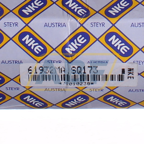 61932MA.SQ173A NKE